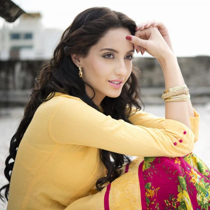 Nora Fatehi Age, Weight, Height, Instagram, Facebook