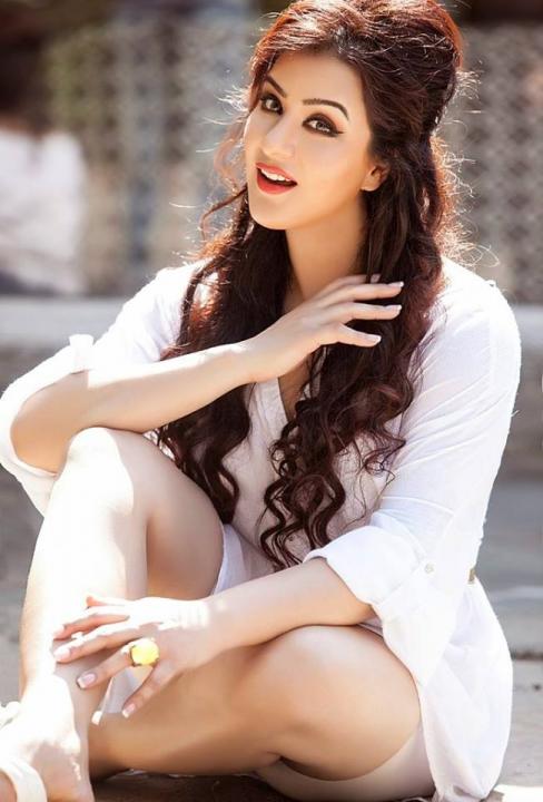 Shilpa Shinde Wiki, Age, Height, Weight, Family & More