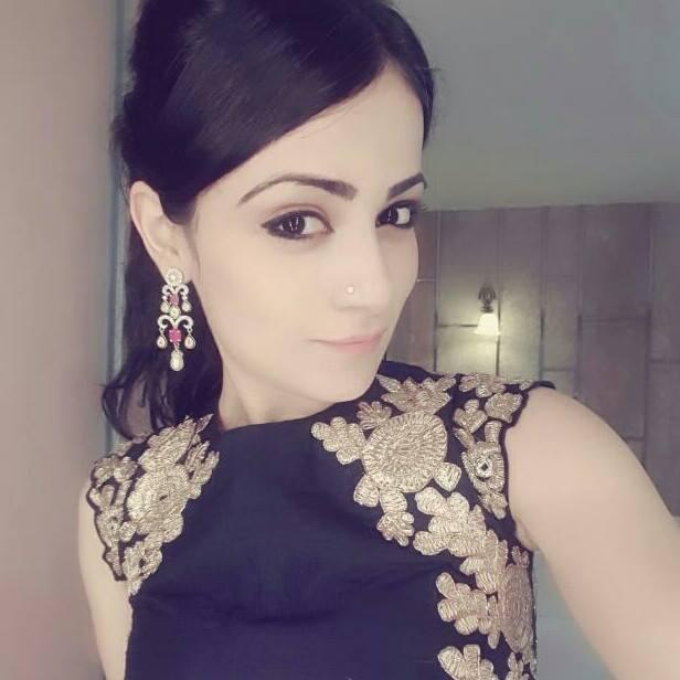 Radhika Madan Wiki, Age, Height, Husband, Family, House