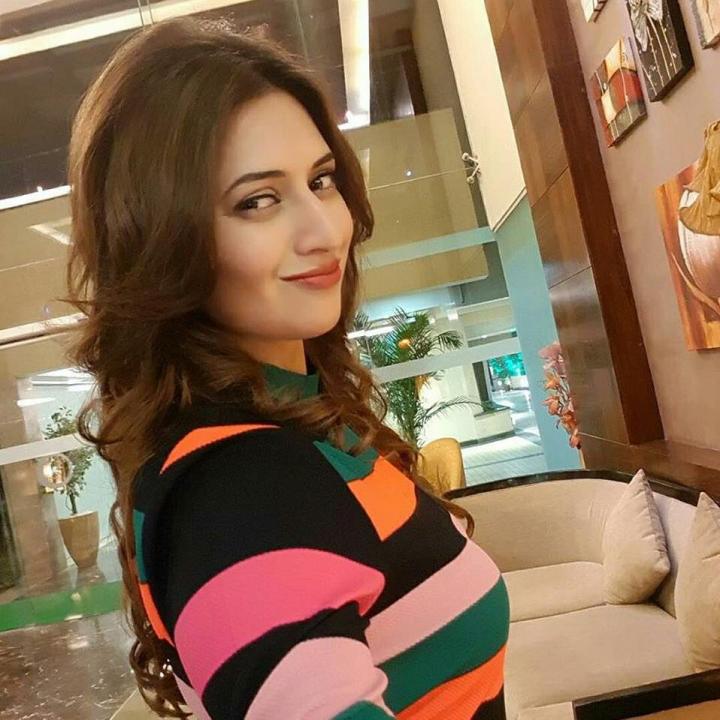 Divyanka Tripathi Wiki, Age, Height, Images, Marriage