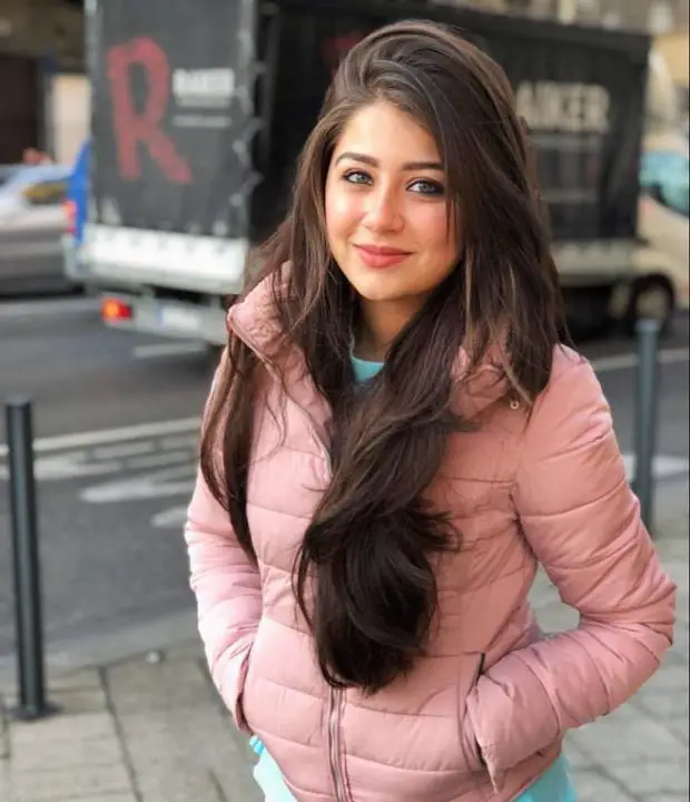 Aditi Bhatia Wiki, Age, Height, Weight, Family, Facebook & More