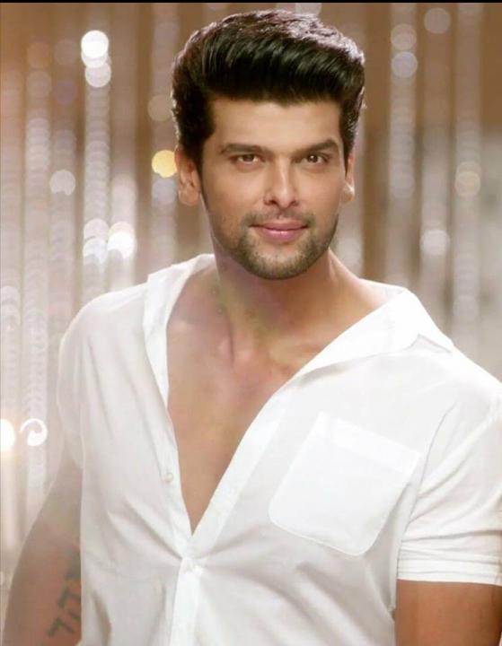 Kushal Tandon Wiki, Age, Height, Weight, Wife, Family