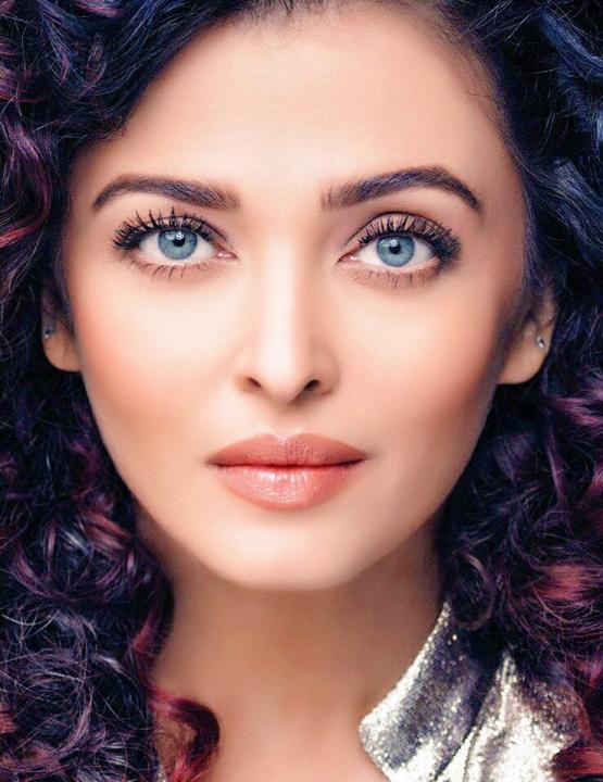 Aishwarya Rai Wiki, Age, Height, Weight, Movies, Family