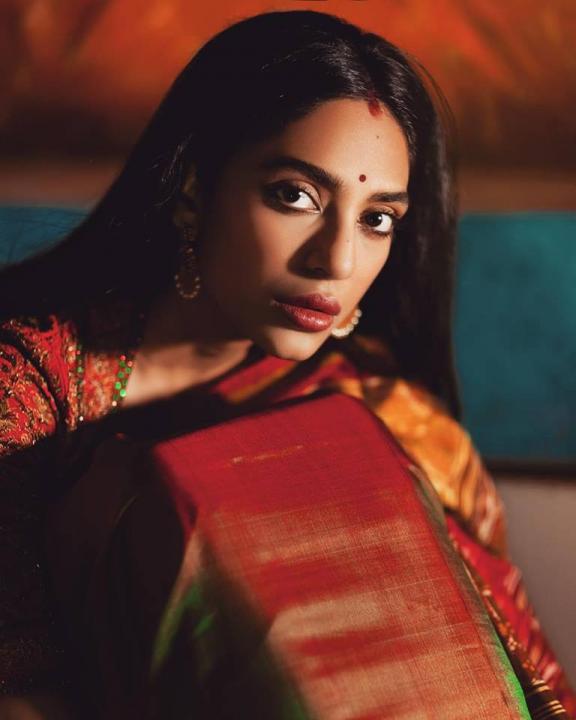 Sobhita Dhulipala Wiki, Age, Height, Weight, Caste, Family