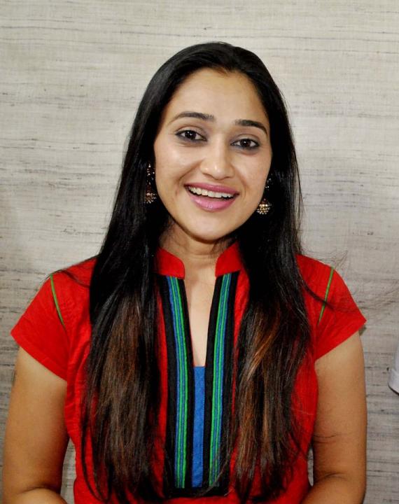 Disha Vakani Wiki, Biography, Age, Baby Name, Husband, Family