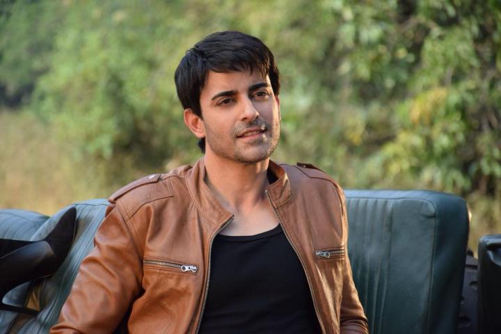 Gautam Rode Wiki, Biography, Age, Height, Wife & Net Worth