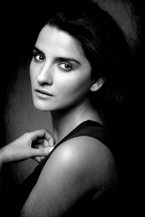 Shruti Seth Images