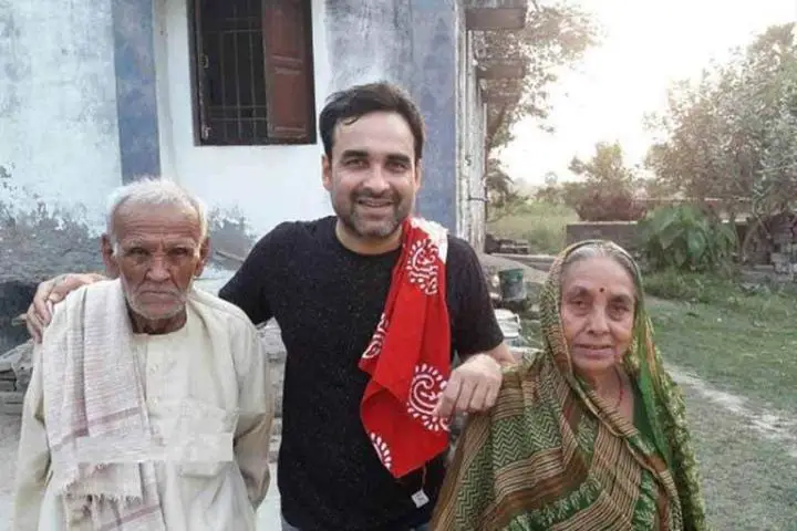 Pankaj Tripathi With His Mother and Father