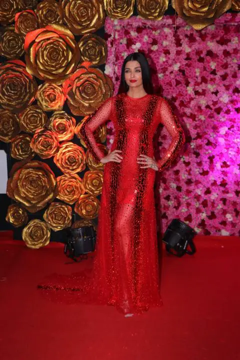 Aishwarya Rai Bachchan At Lux Golden Rose Awards