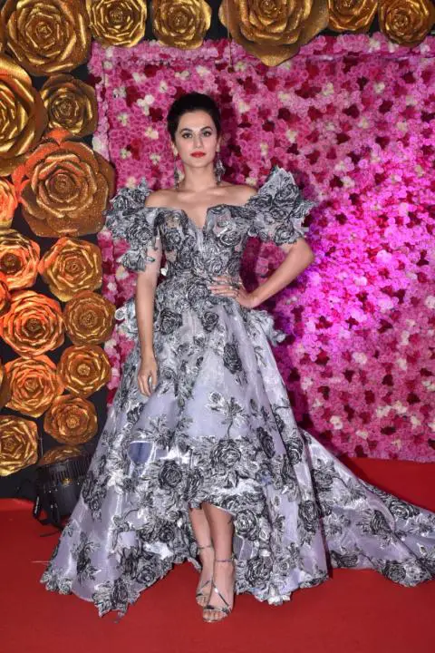 Taapsee Pannu at lux Golden Rose Awards 2018