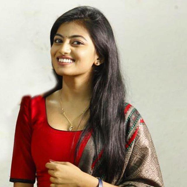 Anandhi Wiki, Biography, Age, Height, Family, Salary & Images 1