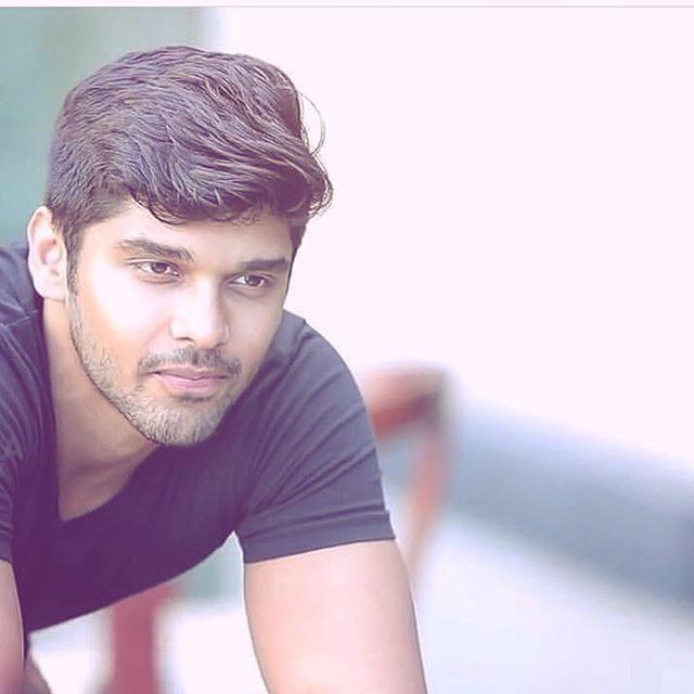 Dhruv Vikram Bio