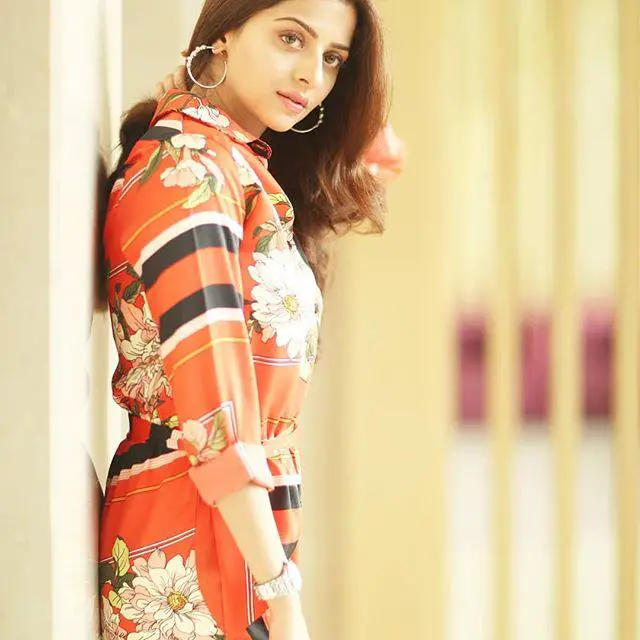 Vedhika Wiki, Biography, Age, Height, Family, Salary & Images 1