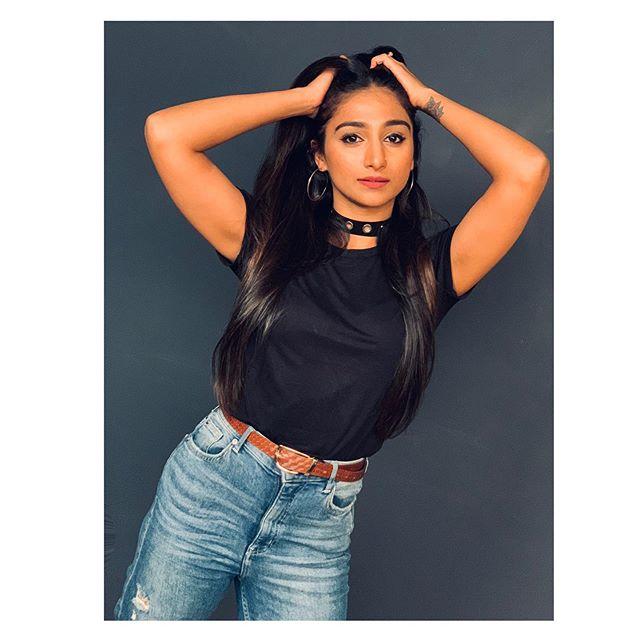 Mohena Singh Bio