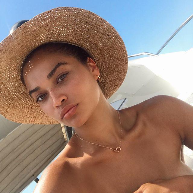 Shanina Shaik bio