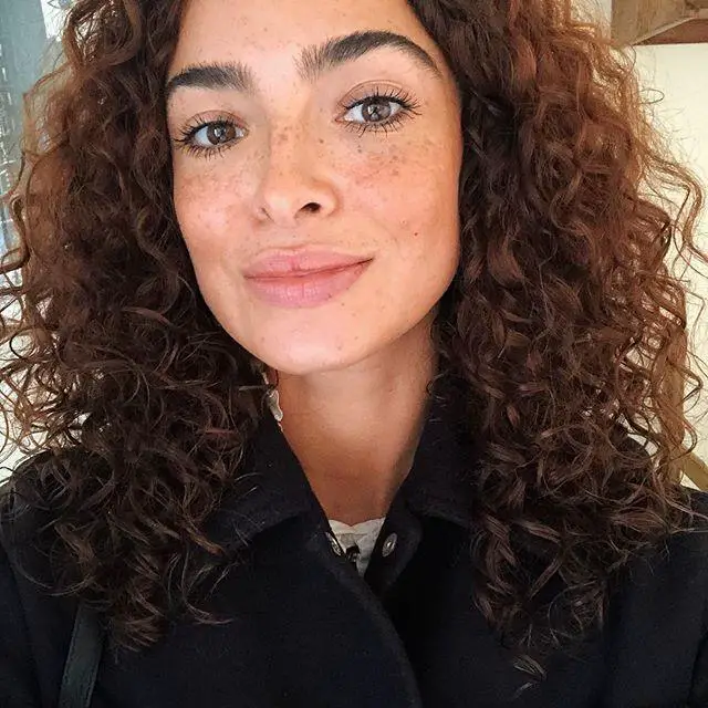 Anna Shaffer Biography, Age, Height, Net Worth, Husband, & Images 7