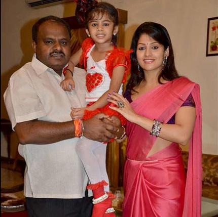 Radhika Kumaraswamy With Family