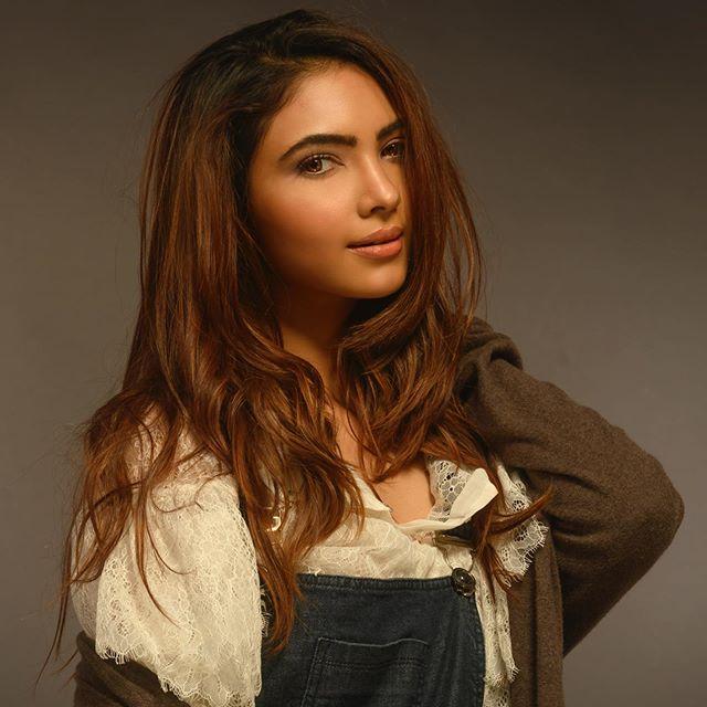 Pooja Banerjee Bio