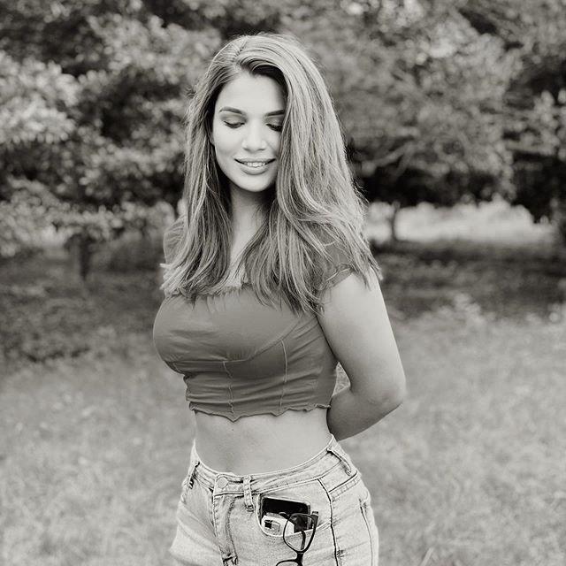 Naina Singh bio