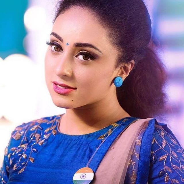 Pearle Maaney 