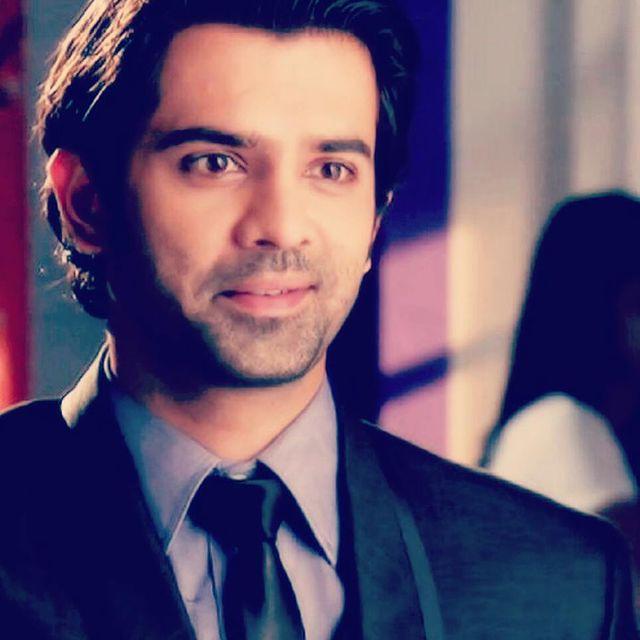 Barun Sobti BIO