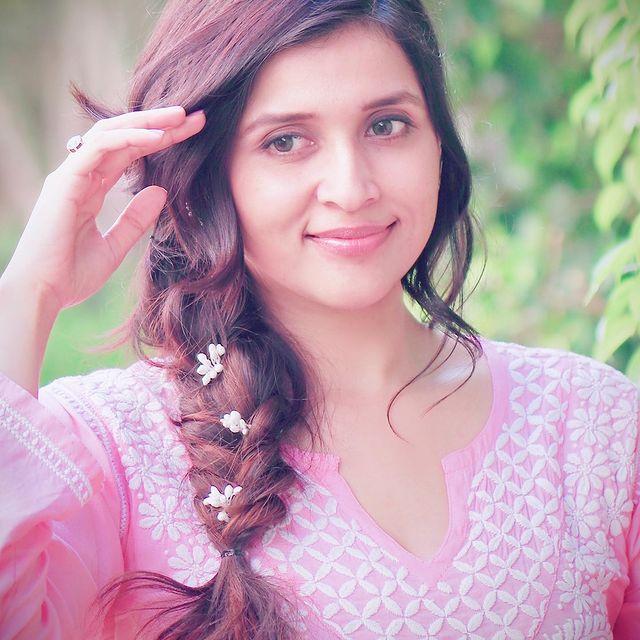 Mannara Chopra 