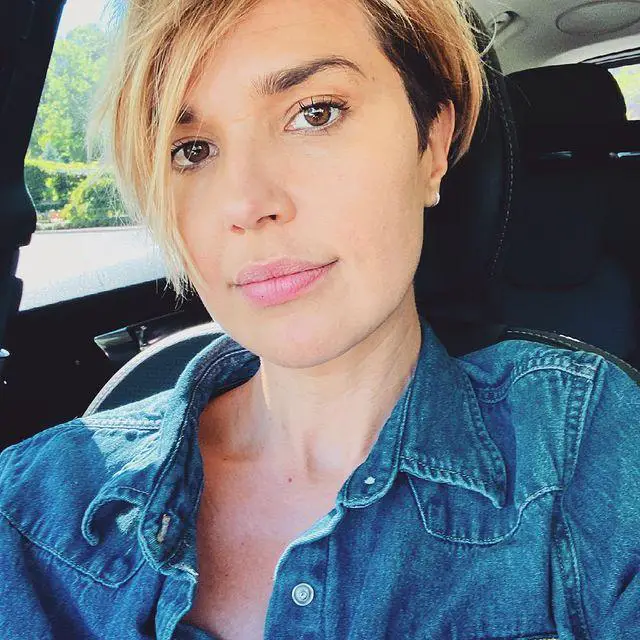 Arielle Kebbel Biography, Age, Height, Family, Husband & Net Worth 4