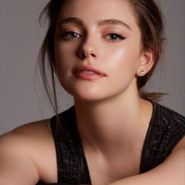 Danielle Rose Russell Biography, Age, Height, Weight, Husband & Net Worth 3