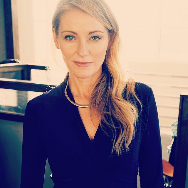 Louise Lombard Biography, Age, Height, Family, Girlfriend & Net Worth 1