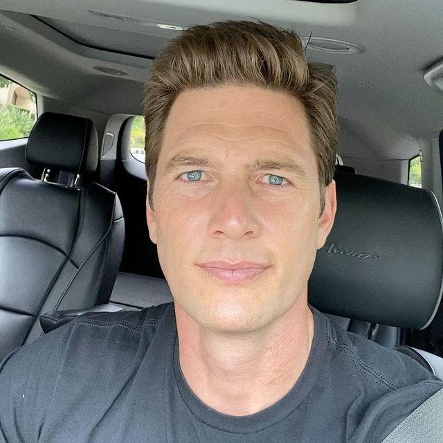 Ryan McPartlin Biography, Age, Height, Family, Wife & Net Worth 9