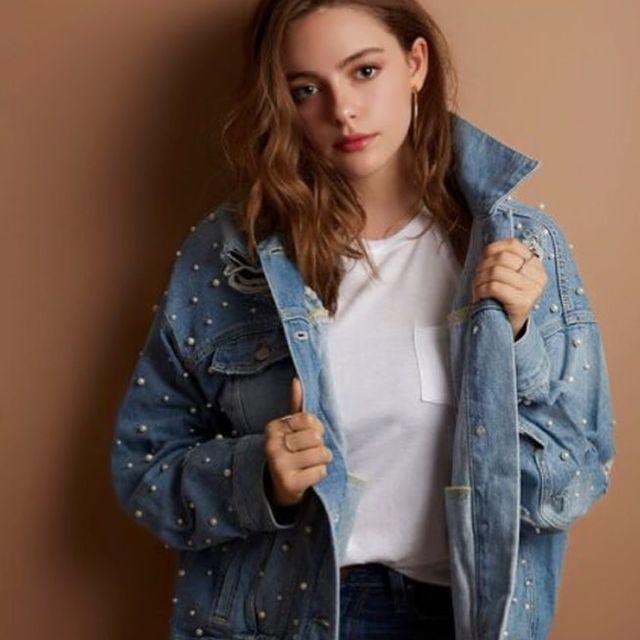 Danielle Rose Russell Biography, Age, Height, Family & Net Worth 4