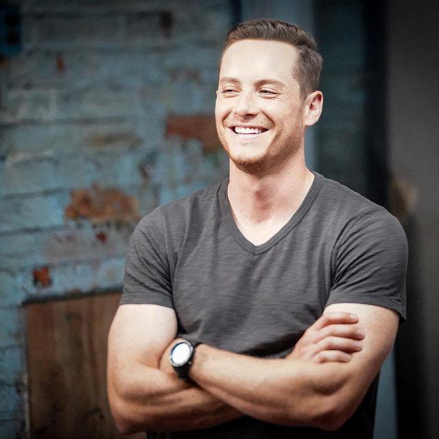 Jesse Lee Soffer Biography, Age, Height, Family, Wife & Net Worth 5