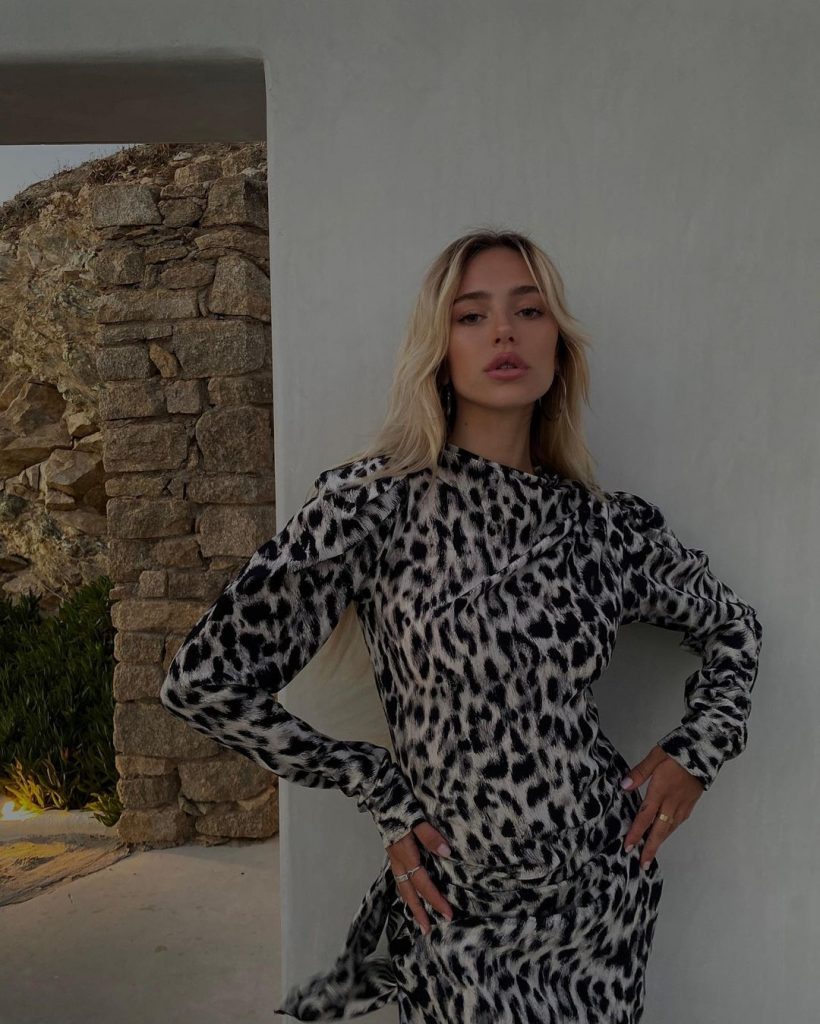 Delilah Belle Hamlin Biography, Age, Height, Family, & Net Worth