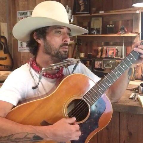 Ryan Bingham Biography, Age, Height, Family, Wife & Net Worth 2