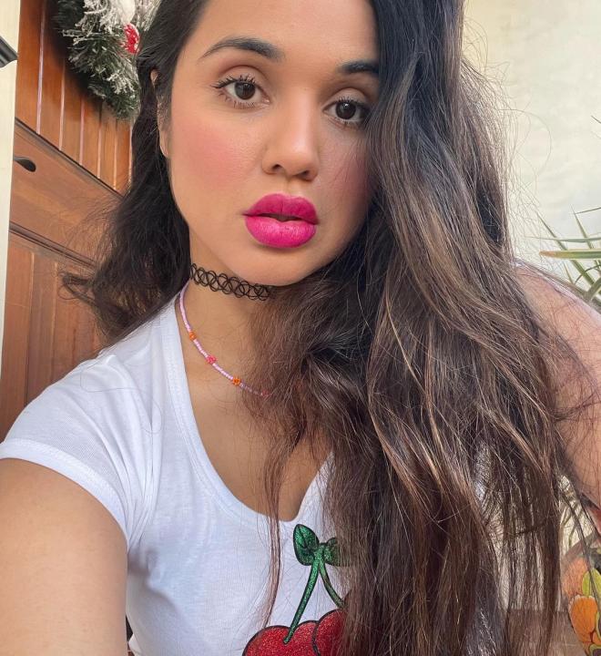Summer Bishil Biography, Age, Height, Family, Boyfriend and Net Worth 4