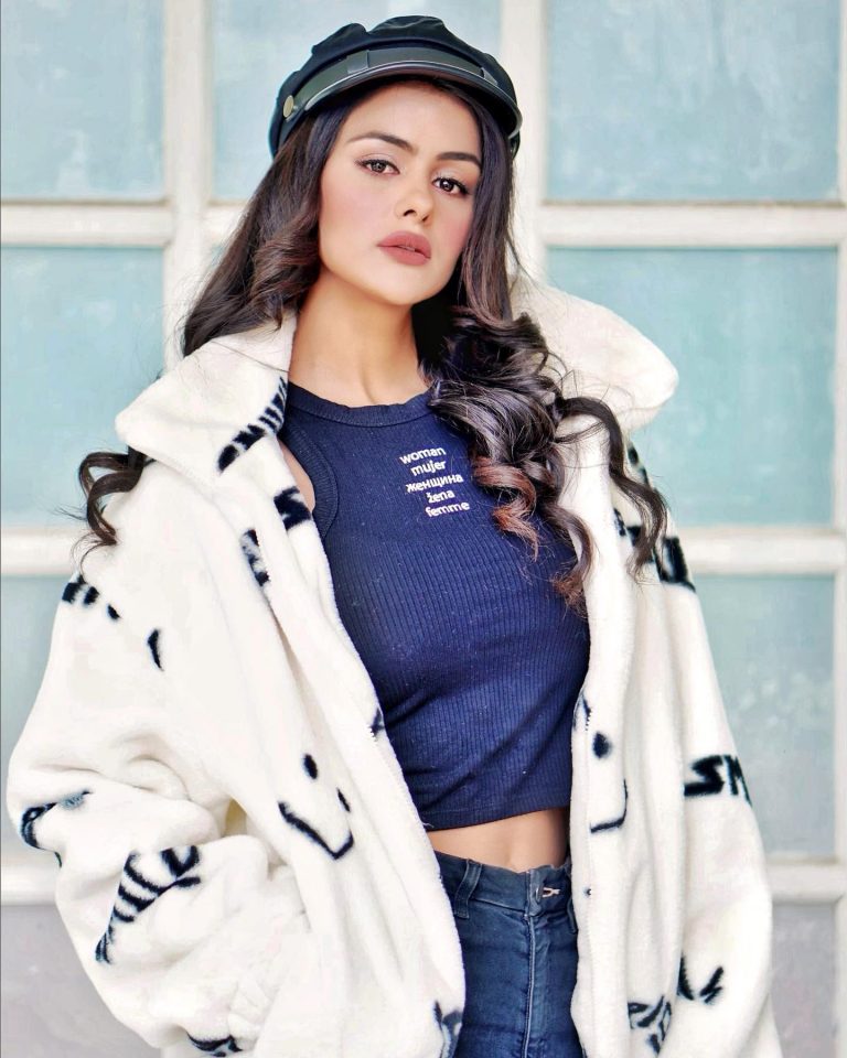 Priyanka Chahar Choudhary Wiki, Biography, Age, Height, Family, & Net Worth 2