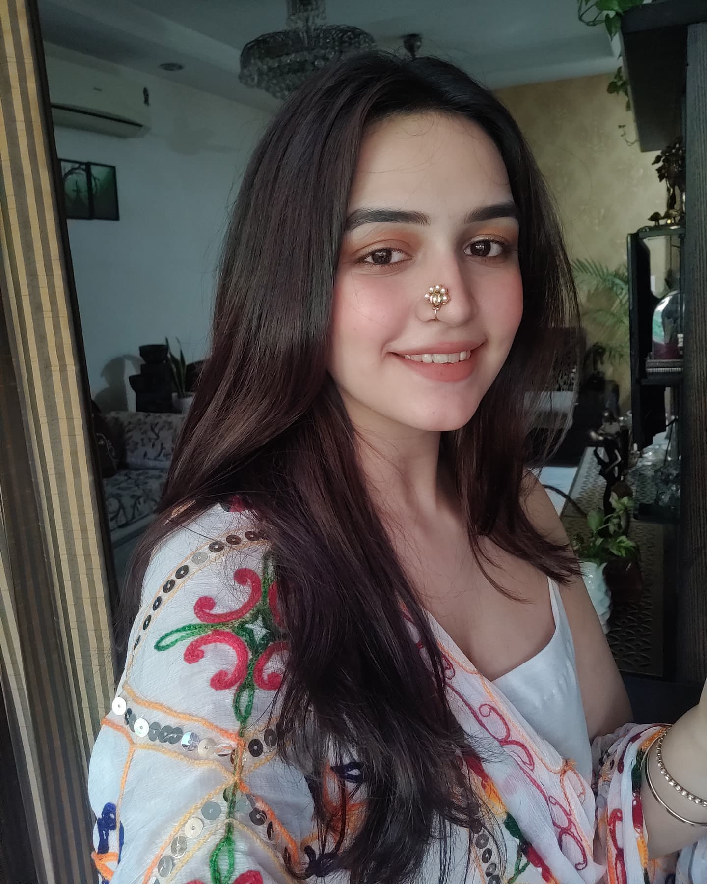 Sunakshi Grover Wiki, Age, Height, Weight, Family, Boyfriend & Net Worth 2